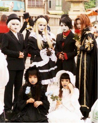 jpl-gothiclolita-02